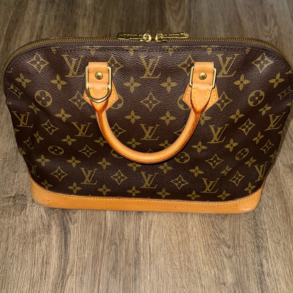 Vintage Louis Vuitton Alma Monogram Canvas Handbag